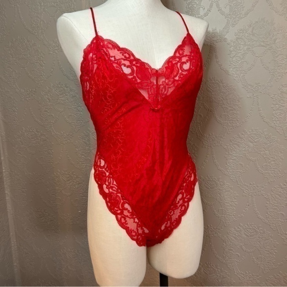 Vintage Delicates Teddy Teddie M Medium red lace very good condition